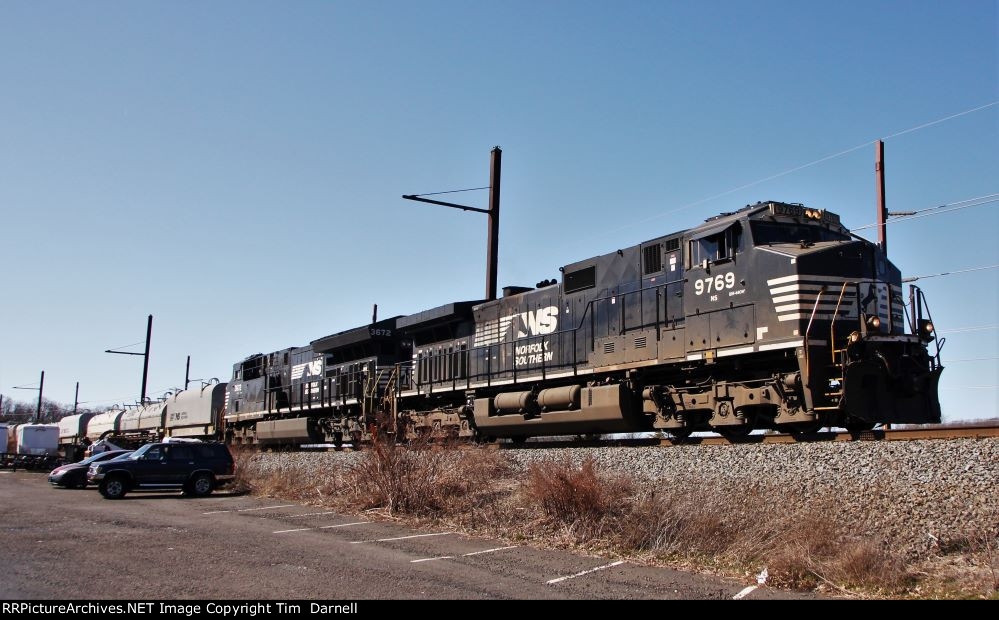 NS 9769 leads 14G